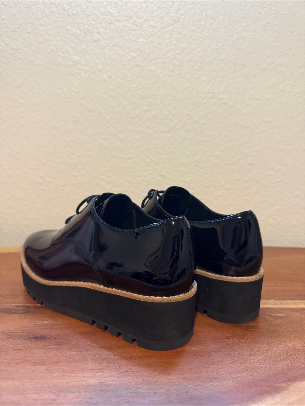 Eileen Fisher Black Patent Leather Platform Oxfords - Picture 4 of 4